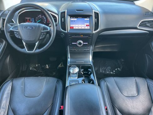 Used 2019 Ford Edge Titanium w/ Equipment Group 301A image 3
