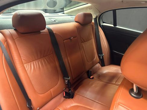 Used 2011 Jaguar XF Premium RWD image 28