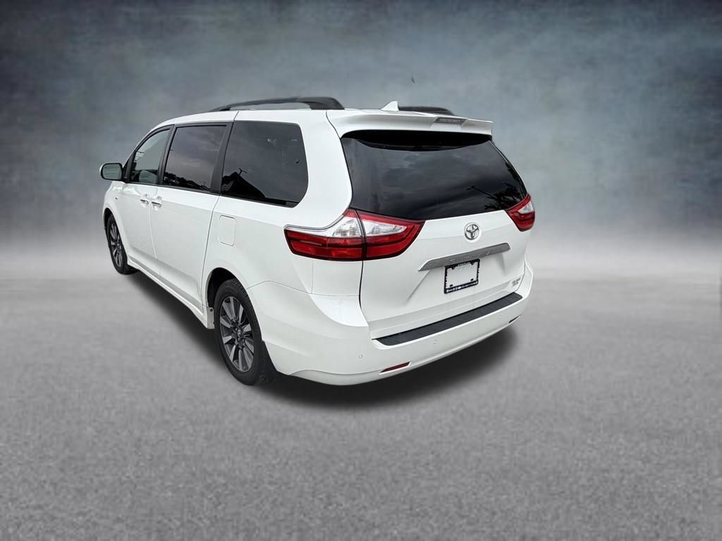 Used 2019 Toyota Sienna Limited Premium AWD/4WD image 3