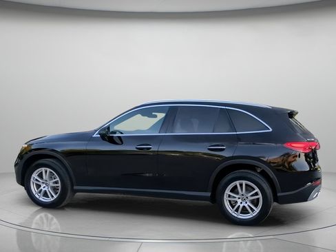 Used 2025 Mercedes-Benz GLC 300 image 18