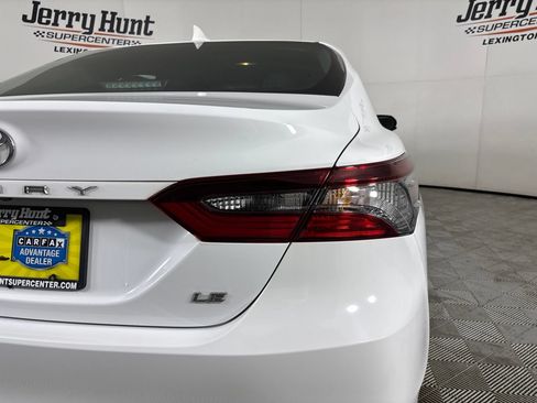 Used 2022 Toyota Camry LE w/ Carpet Mat Package (TMS) FWD image 35