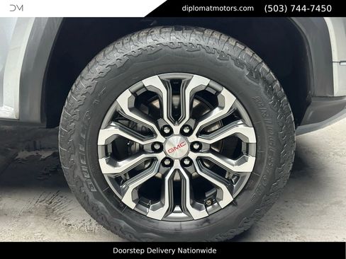 Used 2023 GMC Canyon Denali image 40