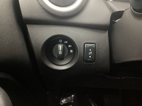 Used 2019 Ford Fiesta SE image 39