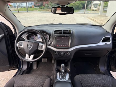 Used 2014 Dodge Journey SXT w/ Quick Order Package 28C FWD image 13