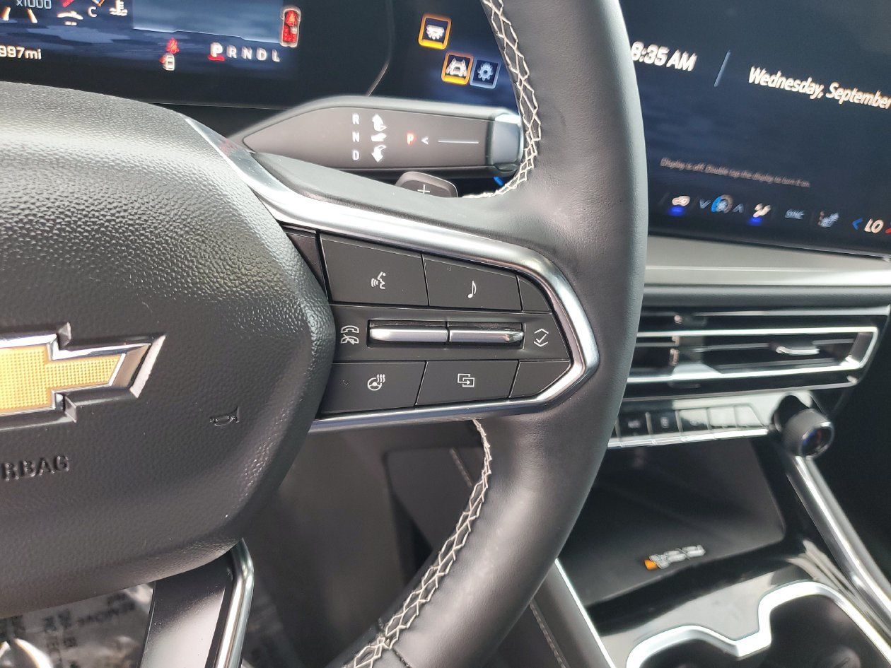 Used 2026 Chevrolet Traverse LT FWD image 26