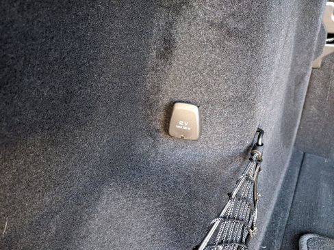 Used 2019 Volvo XC60 T5 Momentum w/ Premium Package image 29