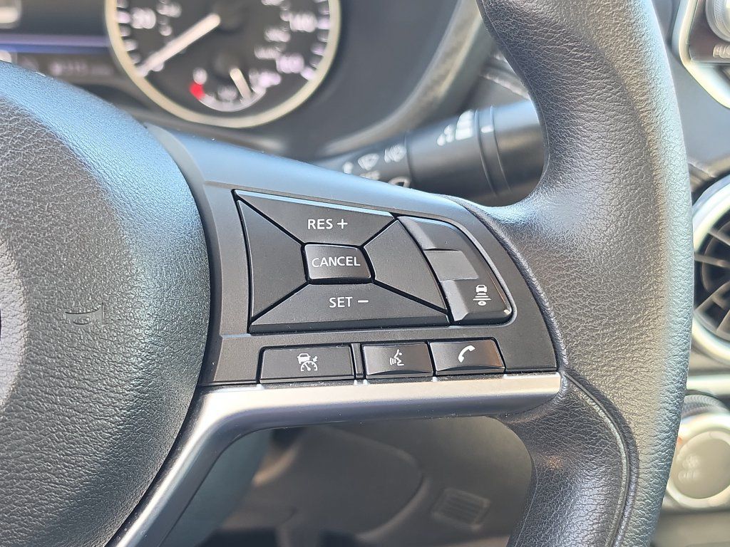 Used 2024 Nissan Sentra SV FWD image 19