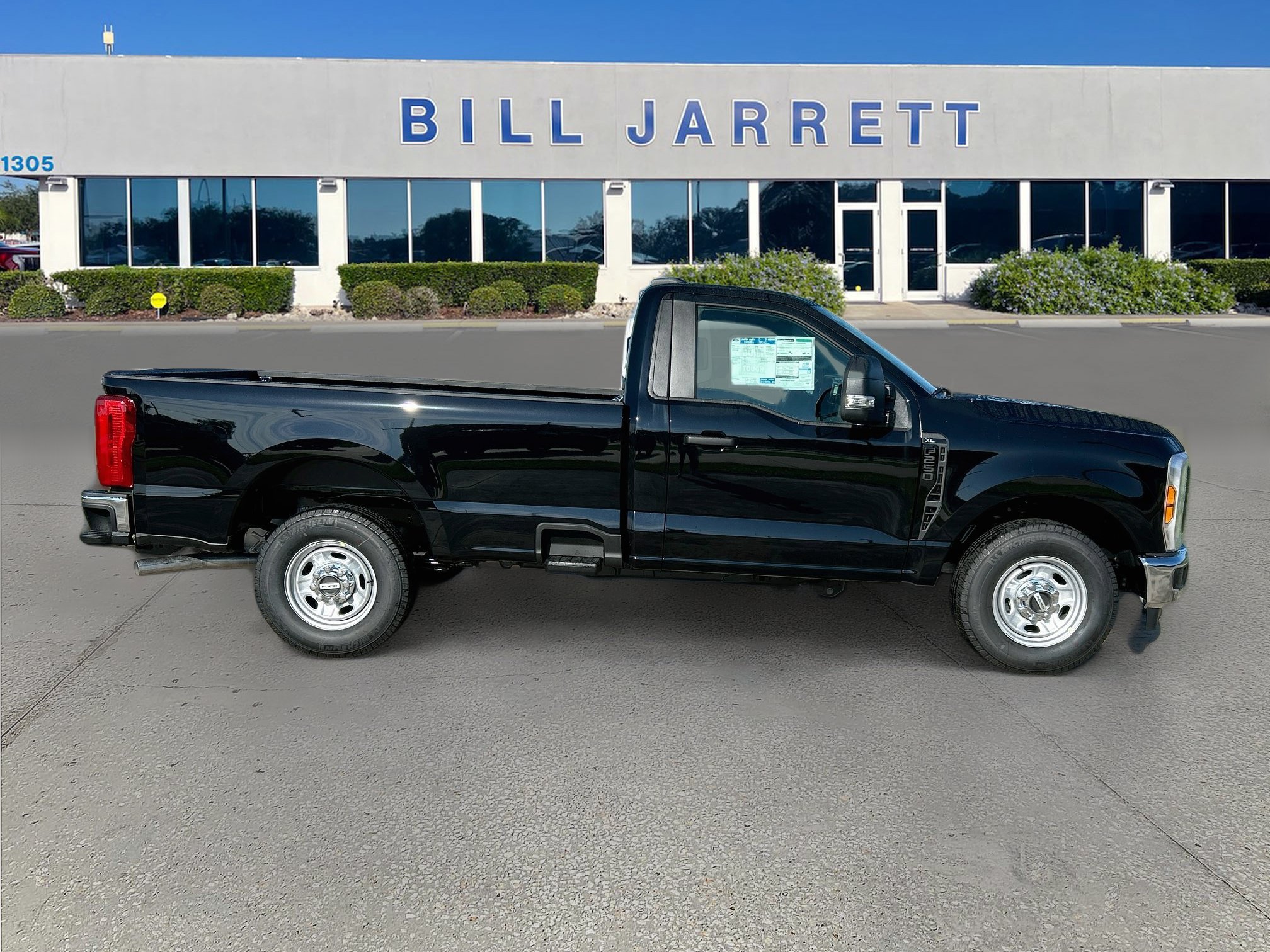 New 2027 Ford F250 XL w/ XL Chrome Package RWD image 3