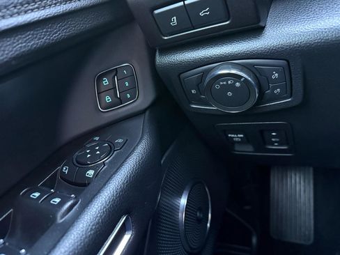 Used 2021 Ford Expedition Limited image 28