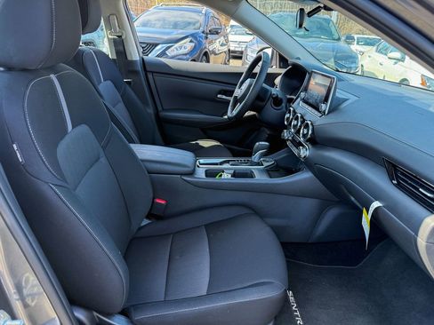 Certified 2025 Nissan Sentra SV w/ All-Weather Package image 9