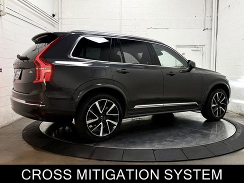 Used 2024 Volvo XC90 B6 Plus w/ Protection Package Premier AWD/4WD image 8