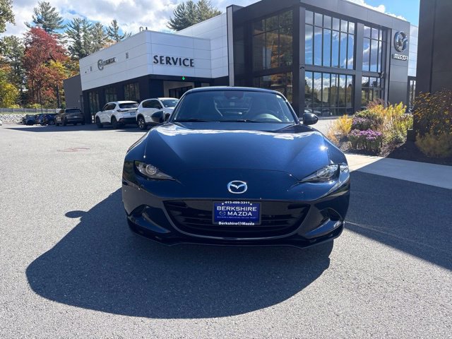 Used 2025 MAZDA MX-5 Miata RF Club w/ Weather Package RWD image 2