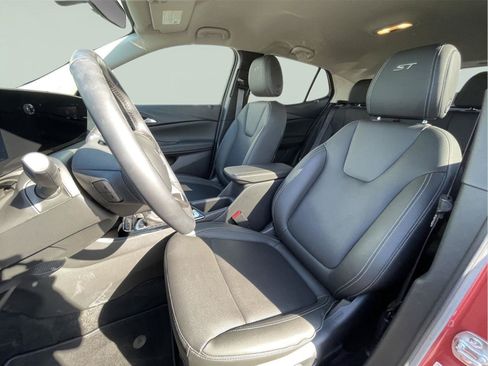 Used 2024 Buick Encore GX Sport Touring w/ Comfort Package AWD/4WD image 10