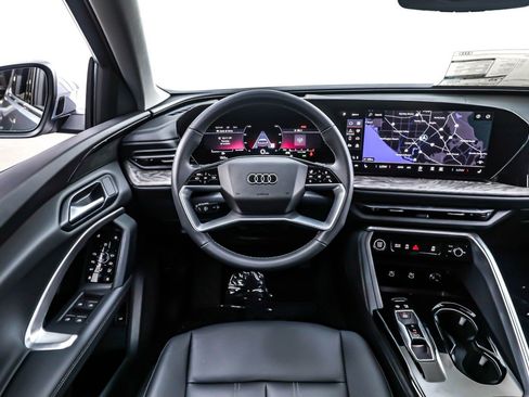 New 2025 Audi Q5 Premium image 4