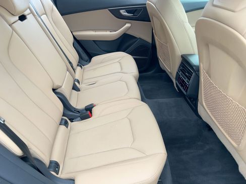 Used 2023 Audi Q8 Premium Plus image 28