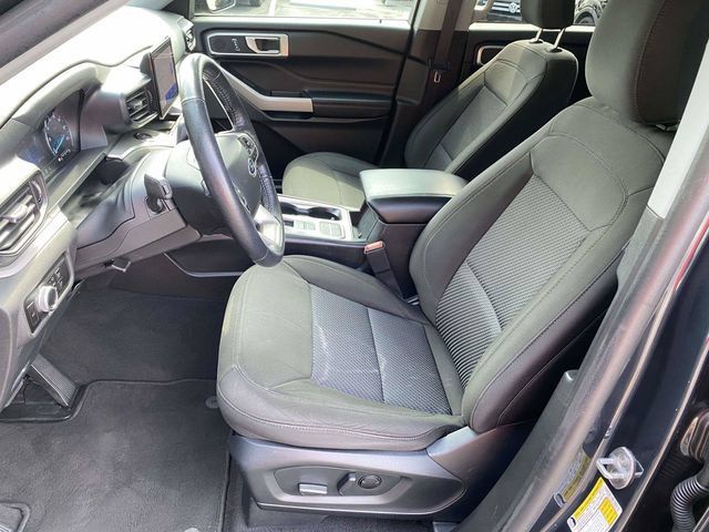Certified 2023 Ford Explorer XLT RWD image 11