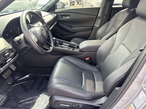 Used 2025 Honda Accord Sport image 13
