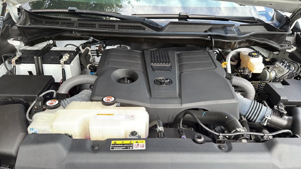 Used 2023 Toyota Tundra SR5 w/ SR5 Convenience Package AWD/4WD image 33
