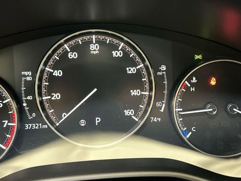 Used 2021 MAZDA MAZDA3 s image 23