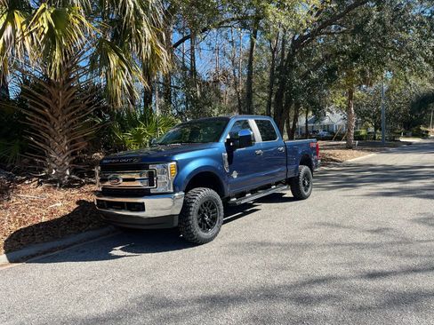 Used 2019 Ford F250 XL w/ STX Appearance Package image 11