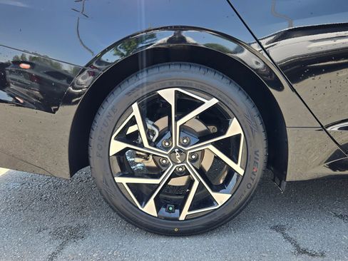 Used 2025 Kia K5 EX FWD image 17