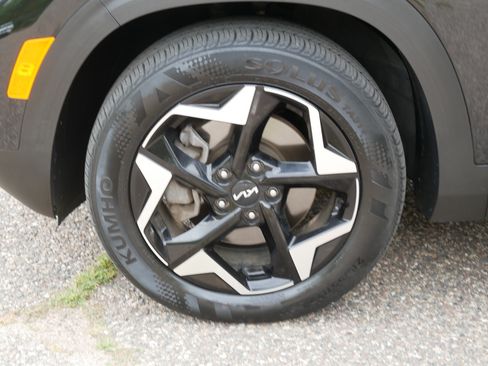 Certified 2024 Kia Seltos EX AWD/4WD image 15