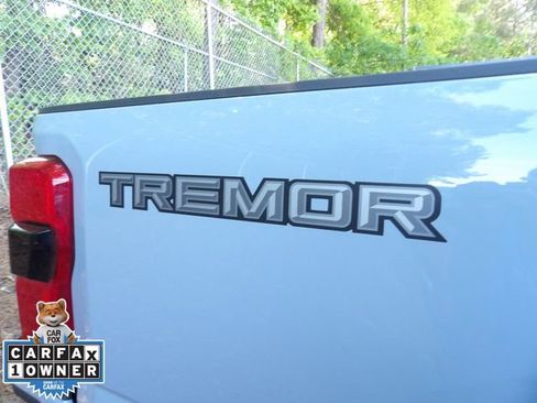 Used 2025 Ford F250 Lariat w/ Lariat Ultimate Package image 19