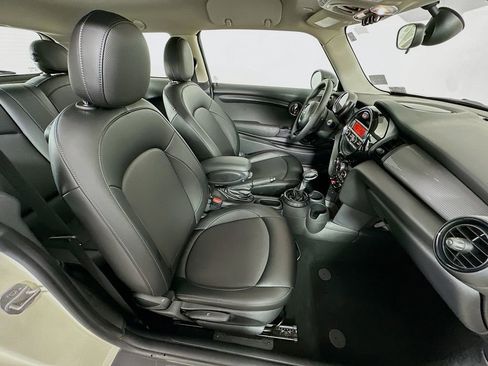Used 2015 MINI Cooper 2-Door Hardtop FWD image 26