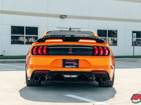 Used 2020 Ford Mustang Shelby GT500 w/ Technology Package RWD image 17