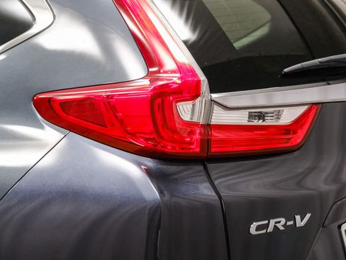 Used 2019 Honda CR-V Touring image 7