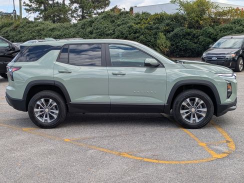 New 2026 Chevrolet Equinox LT w/ Safety and Technology Package FWD image 3