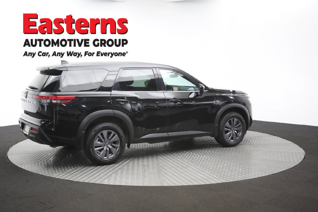 Used 2023 Nissan Pathfinder S AWD/4WD image 45