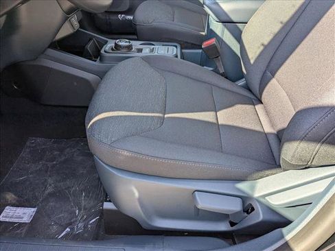 New 2025 Ford Maverick XL image 4