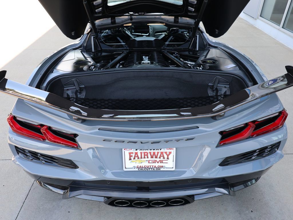 Used 2025 Chevrolet Corvette Z06 w/ Z07 Performance Package RWD image 33