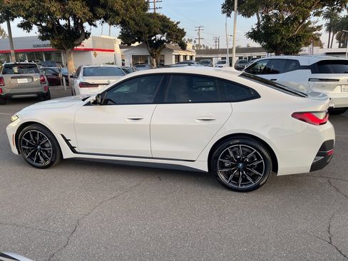 Used 2023 BMW i4 eDrive40 w/ M Sport Package image 12