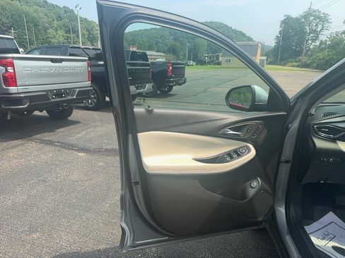 Used 2023 Buick Encore GX Essence w/ Experience Buick Package AWD/4WD image 7