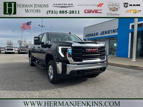 Certified 2024 GMC Sierra 2500 Pro image 1