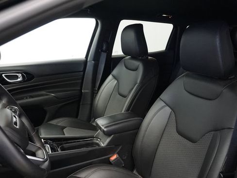 Certified 2022 Jeep Compass Altitude w/ Convenience Group image 29