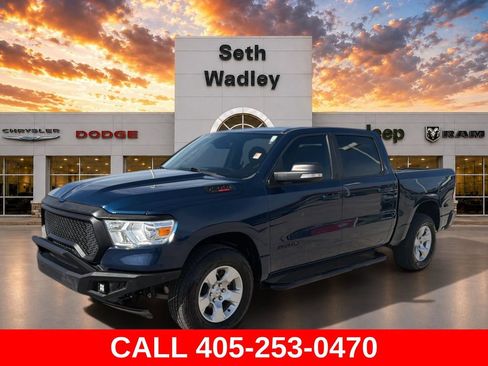 Used 2022 RAM 1500 Big Horn AWD/4WD image 3