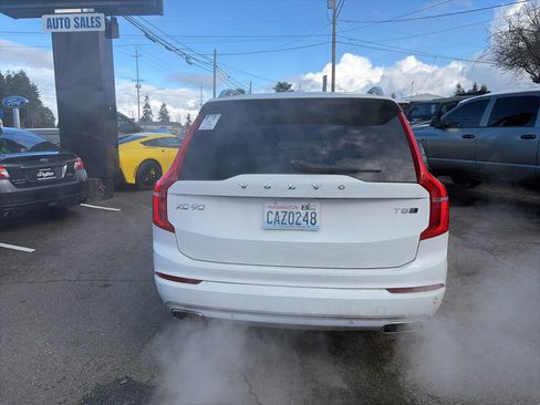 Used 2016 Volvo XC90 T8 Momentum w/ Vision Package image 3