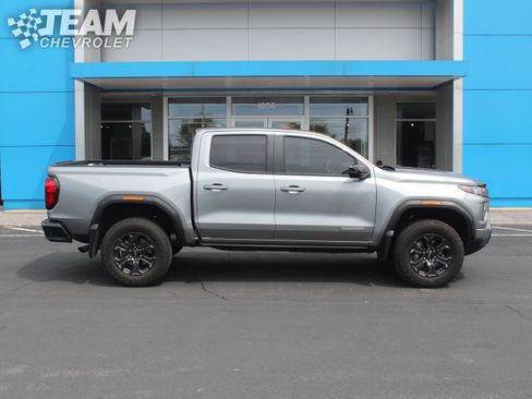 Used 2024 GMC Canyon Elevation w/ Convenience Package RWD image 3