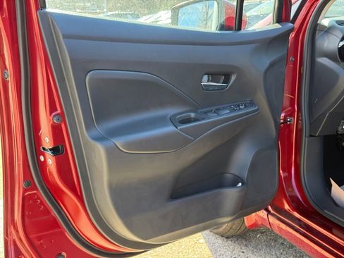 New 2025 Nissan Versa SV w/ Trunk Package image 19