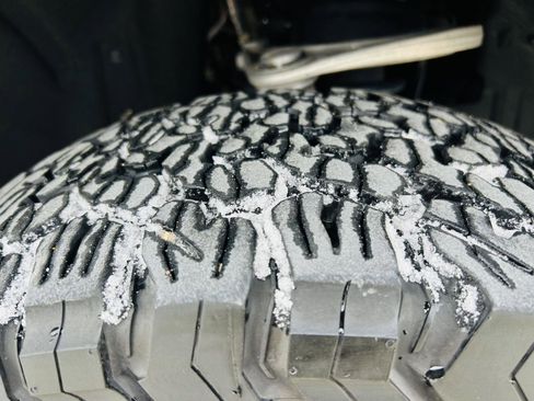 Used 2024 Ford Bronco Badlands image 43