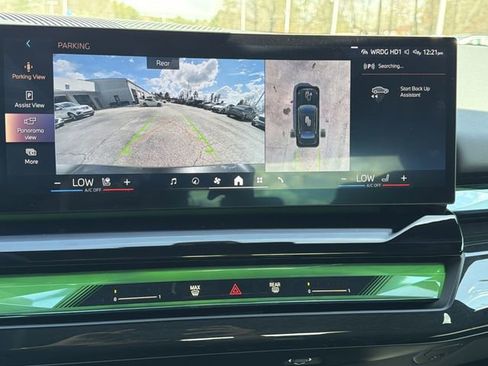 Used 2025 BMW 540i xDrive image 6