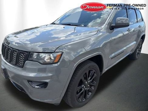 Used 2019 Jeep Grand Cherokee Altitude AWD/4WD image 2