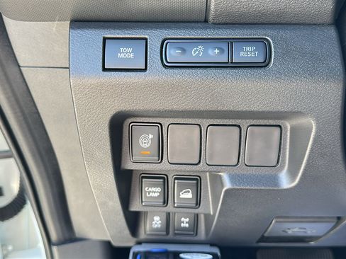 Certified 2023 Nissan Frontier PRO-4X w/ Technology Package AWD/4WD image 15