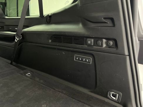 Used 2024 Jeep Wagoneer L Series II image 44