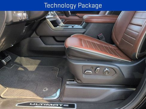 Certified 2024 GMC Sierra 2500 Denali Ultimate AWD/4WD image 10