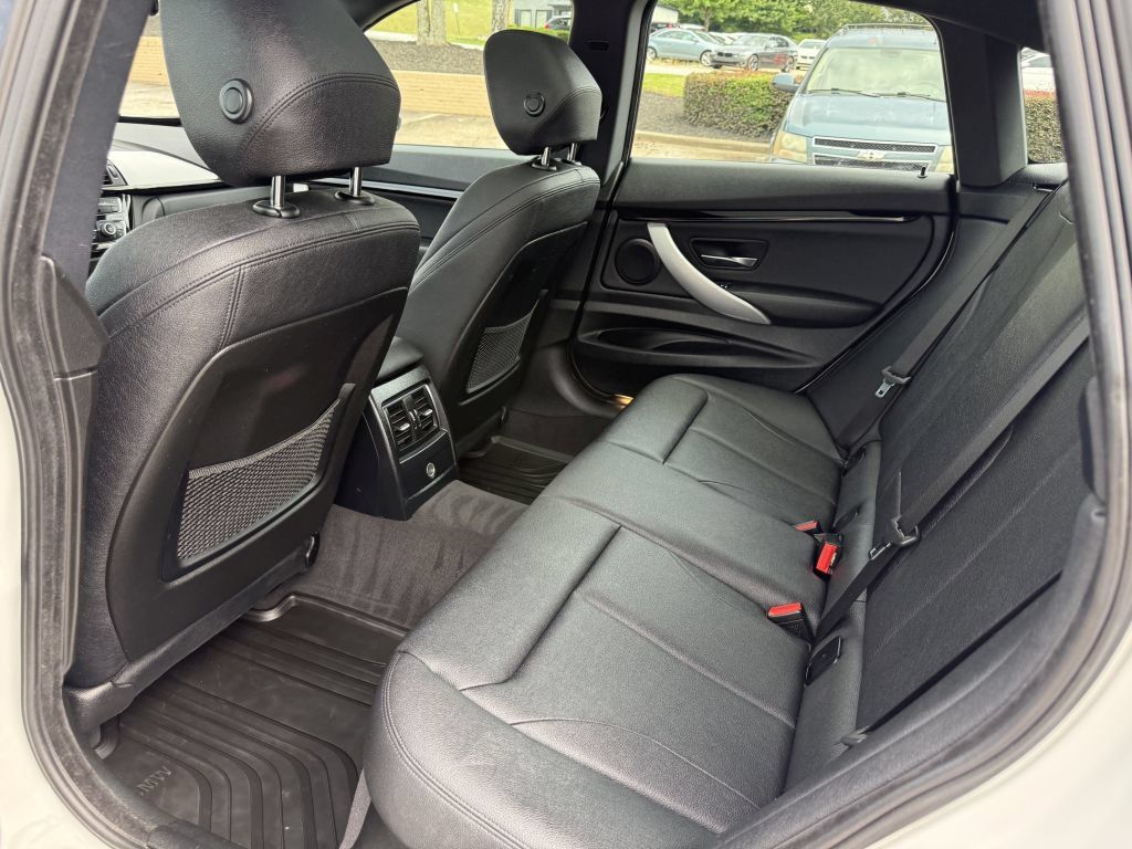Used 2018 BMW 330i Gran Turismo xDrive AWD/4WD image 20
