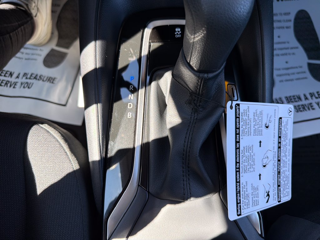Used 2026 Toyota Corolla LE w/ LE Premium Package FWD image 25
